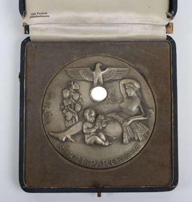 Third Reich Reichsparteitag Non Portable Table Medal in Box of Issue