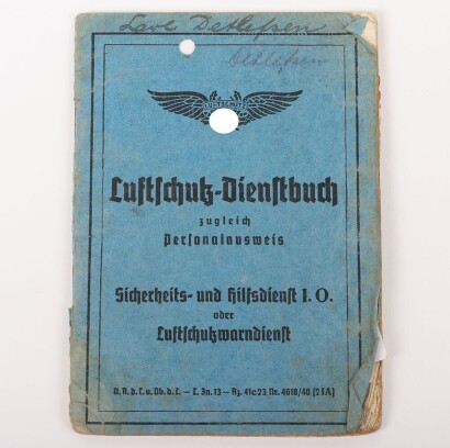 Luftschutz service booklet to Gruppenf&uuml;hrer Karl Detlefsen, Luftschutz Hamburg