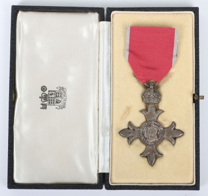 The Most Excellent Order of The British Empire Members Breast Badge, Civil Division, 2nd Type