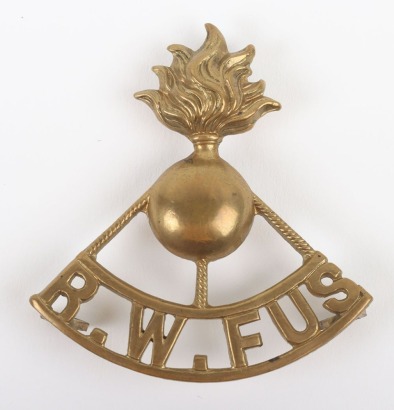 WW1 Royal Welsh Fusiliers Brass Shoulder Title