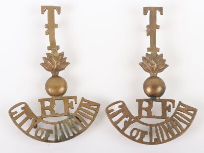 Pair of 1st Territorial Battalion (City of London) Royal Fusiliers Shoulder Titles