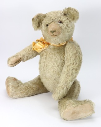 A fine and large early English blonde mohair bear, circa 1920,