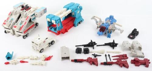 Vintage Hasbro/Takara G1 transformers Autobots ultra magnus and metroplex