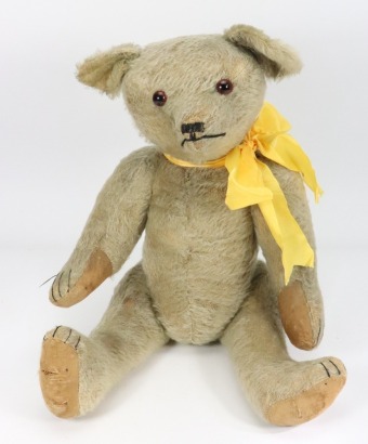 An interesting early English Teddy bear, circa 1920,
