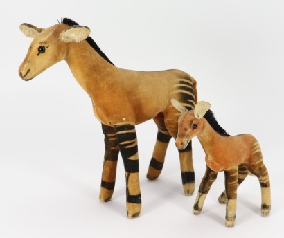 Mother and baby Steiff Okapi velvet toys, German 1950s