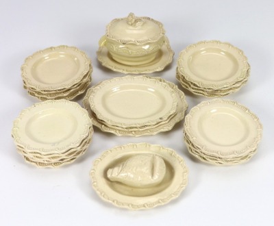A rare miniature fine creamware dinner service, 1780-1800 - 2