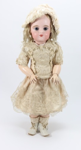 A Francois Gaultier bisque head Bebe doll, size 9, French circa 1890,