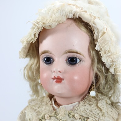 A Francois Gaultier bisque head Bebe doll, size 9, French circa 1890, - 2