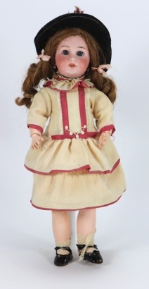 A DEP bisque head doll, size 7, French circa 1900,