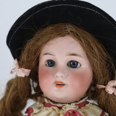 A DEP bisque head doll, size 7, French circa 1900, - 2