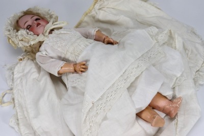 A Simon & Halbig/K&R bisque head girl doll, German circa 1910 - 3