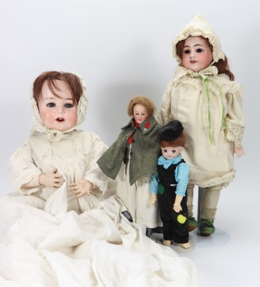A.M bisque shoulder head girl doll, German circa 1915