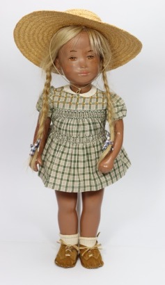A rare Sasha Morgenthaler Studio portrait doll, Swiss 1950,