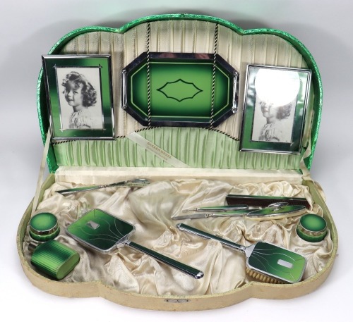 A Golden Wheel Vanity case, 1930s,