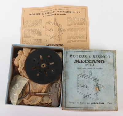 Four Boxed Sets Meccano France Paris, 3A with 452/62 catalogue, 2 x 5A sets, one set sealed both with price lists, 6A still sealed with 78/62 catalogue and price list, contents generally near mint to mint, blue vacuum plastic trays generally excellent, l - 4