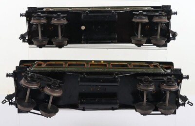 Two Marklin gauge I 1st/2nd class Passenger coaches 18881, 33cm, bogie coaches finished in green lined livery with light brown window frames, hinged doors and clerestory roofs, good condition, few paint chips/rubs, (2). - 6
