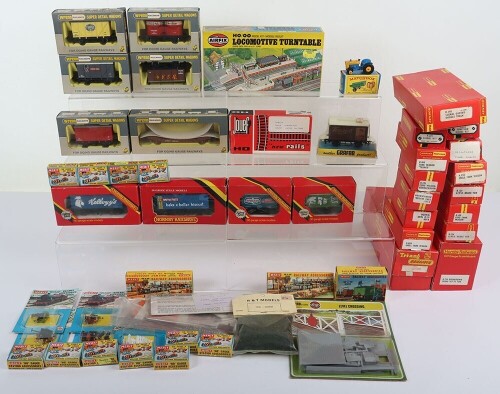 Hornby Railway and Wrenn 00 gauge wagons and accessories,
