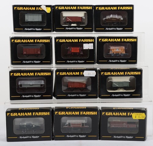 Collection of Graham N gauge Farish wagons,