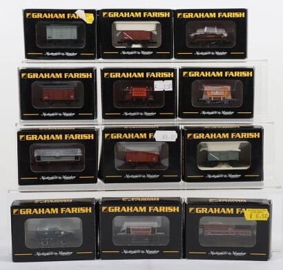 Collection of Graham N gauge Farish wagons,