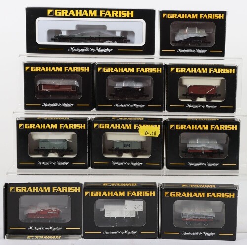 Collection of Graham Farish N gauge wagons,