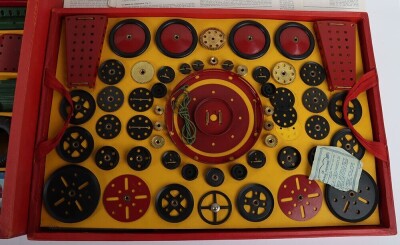 French Meccano boxed outfit No.9, 1950s, - 6