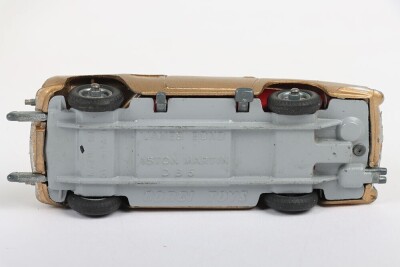 Corgi Toys 261 James Bond Aston Martin D.B.5 from the Film Goldfinger - 5