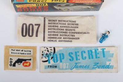 Corgi Toys 261 James Bond Aston Martin D.B.5 from the Film Goldfinger - 2