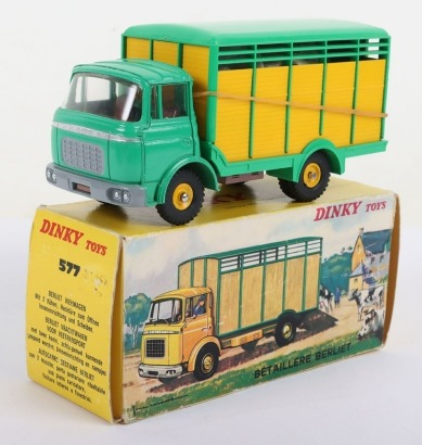 French Dinky Toys 577 Berliet Livestock Truck