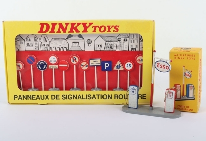 Vintage French Dinky Toys 49D Esso Petrol Pump Set