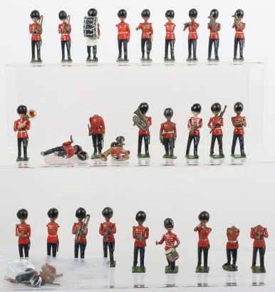 Britains from set 37 Full Band of the Coldstream guards, with drum major, bass drum, side drum, cymbals, four cornets, two bass tuba, two euphoniums, three trombones, fife, clarinets and bassoon, together with two buglers, officer with sword and flag bear