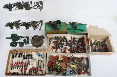 Collection of playworn toy soldiers,