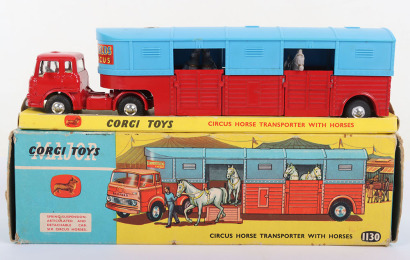 Vintage Corgi Major Toys 1130 Chipperfield&rsquo;s Circus Horse Transporter with Horses