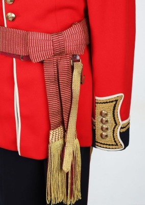 Irish Guards Lieutenants full dress tunic - 5