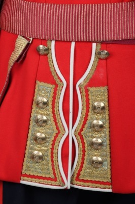 Irish Guards Lieutenants full dress tunic - 7