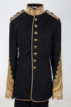 6th Dragoons Guards Carabineers Field Officers Full Dress Tunic. Superb field officers full dress tunic made from blue cloth, having white cloth to cuffs and collar which is edged with gilt regimental pattern lace and with two part collar badges. Cuffs wi