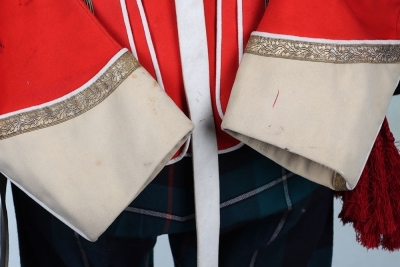 Highland Light Infantry Officers Full Dress Uniform. - 10