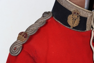 Queens Own Cameron Highlanders Volunteer Officers Full Dress Uniform - 2