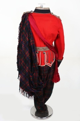 Queens Own Cameron Highlanders Volunteer Officers Full Dress Uniform - 7