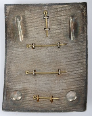 Cameron Highlanders Officers Full Dress shoulder belt plate. - 4