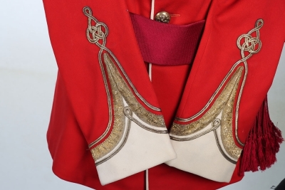 Lancashire Fusiliers Officers Full Dress Tunic - 4