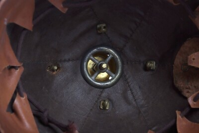 Territorial Battalion Lincolnshire Regiment Officers Home Service Helmet - 13