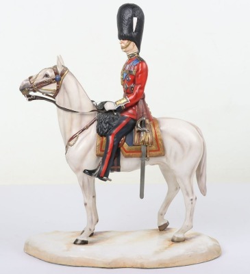 Michael Sutty Porcelain: 1977 Silver Jubilee Trooping Colour Pair of Figures - 13