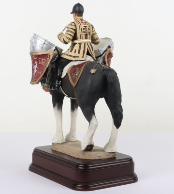 Ballantynes of Walkerburn Porcelain: Household Cavalry Kettle Drummer. - 3