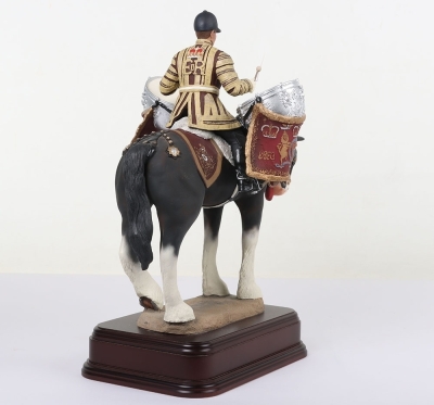 Ballantynes of Walkerburn Porcelain: Household Cavalry Kettle Drummer. - 4