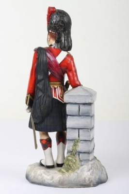 Michael Sutty Porcelain: Black Watch Officer. - 3