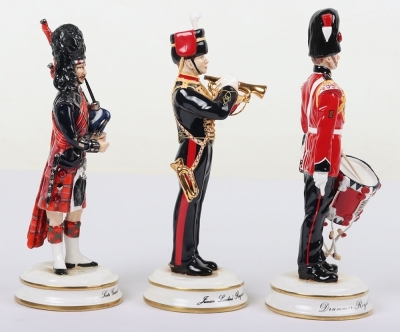 3 Michael Sutty Porcelain Figures: Scots Guards Piper, RA Bugler & Fusiliers Drummer - 4