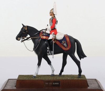 Sentry Box Figure: Life Guards Officer. - 3