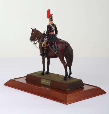 Sentry Box Figure: 12th Royal Lancers Officer. - 4