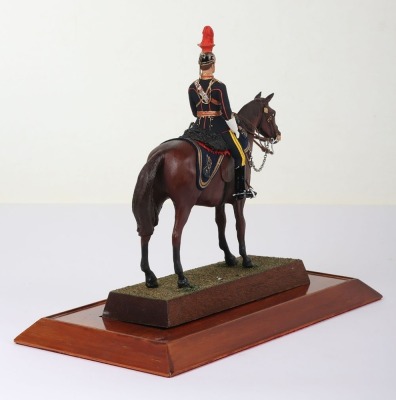 Sentry Box Figure: 12th Royal Lancers Officer. - 5
