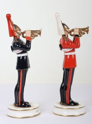 2 Michael Sutty Porcelain Figures: Life Guards & Blues and Royals Trumpeters. - 4